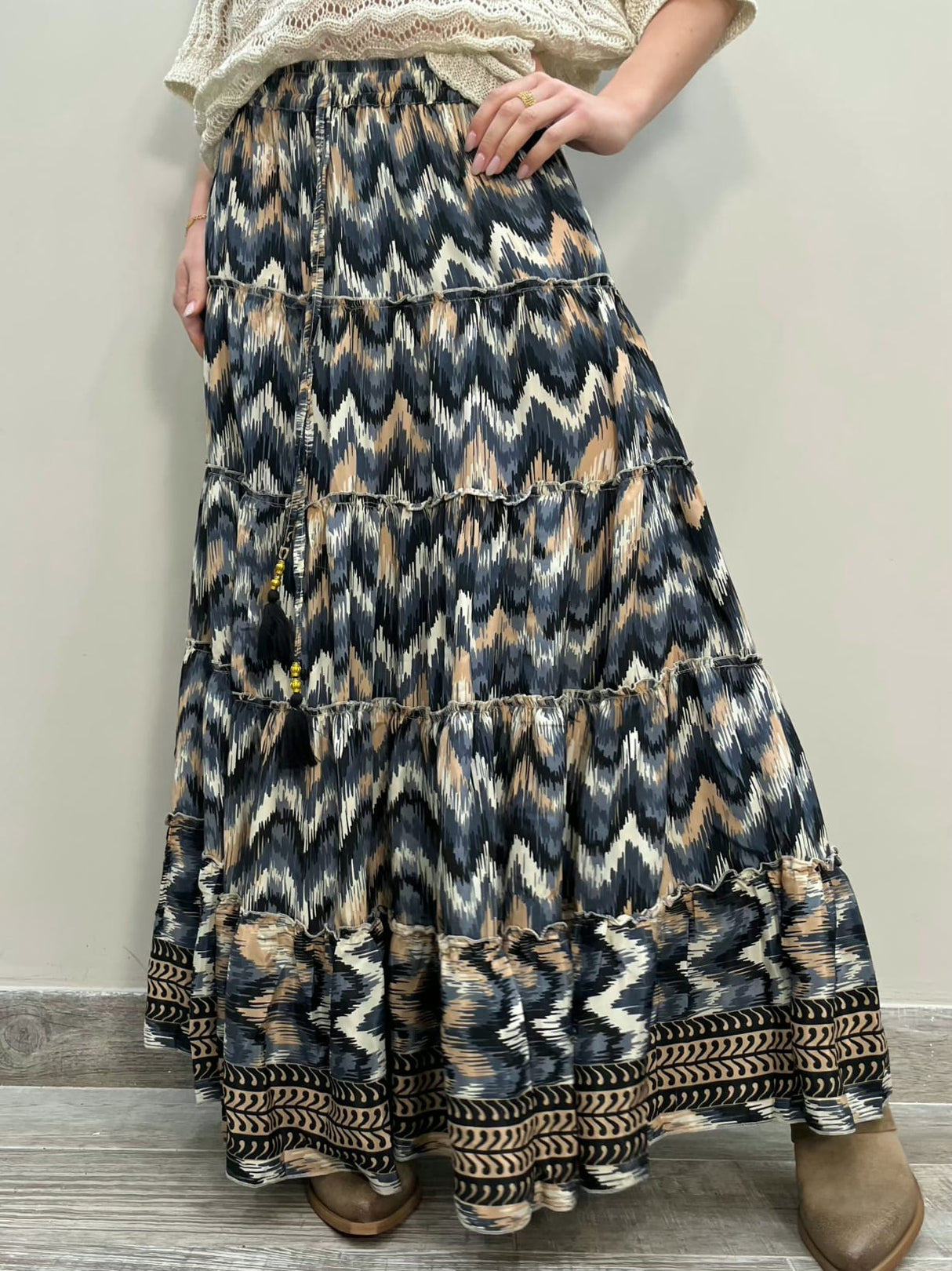 Maxi gonna lunga boho in seta fantasia Breeze Black